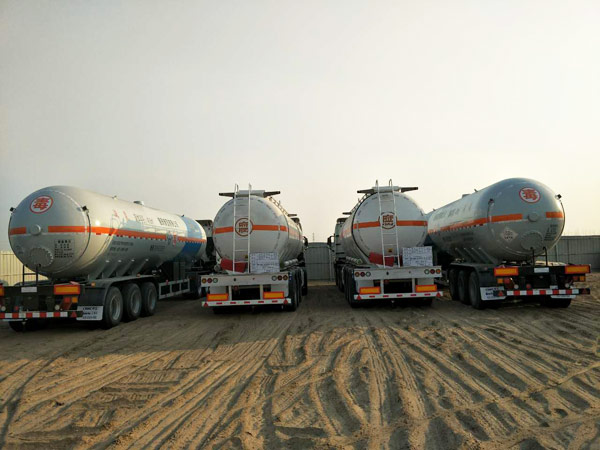 氨水運送危貨車隊